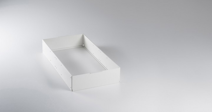 Metal box insert element Pure white